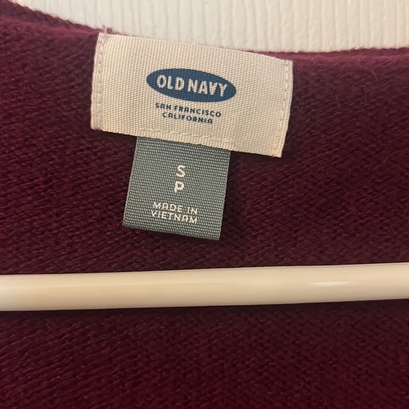 Lightweight maroon v-neck sweater - Picture 2 of 2